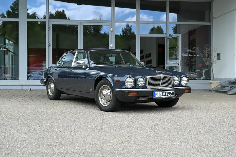 Jaguar XJ12 Sovereign (1987)