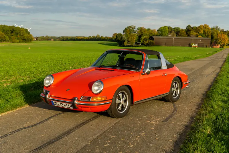 Porsche 911 T Targa Softwindow SWB n. 0033 (1967)