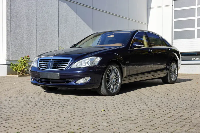 Mercedes Benz S600L W221 (2006)