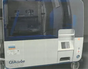 3 pièces d'extraction d'ADN/ARN Qiagen Instruments :