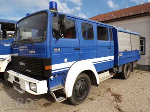 Samochód do przewozu osób Magirus 90-16 AW