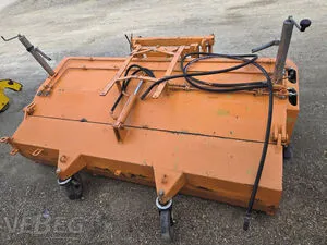 Balayeuse frontale Sobernheimer UKM 2.2