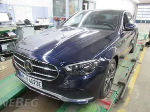 Samochód osobowy Mercedes E 300 de Avantgarde hybryda plug-in