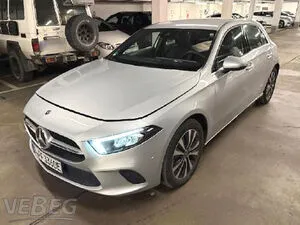 Samochód osobowy Mercedes A 250 e hybryda plug-in