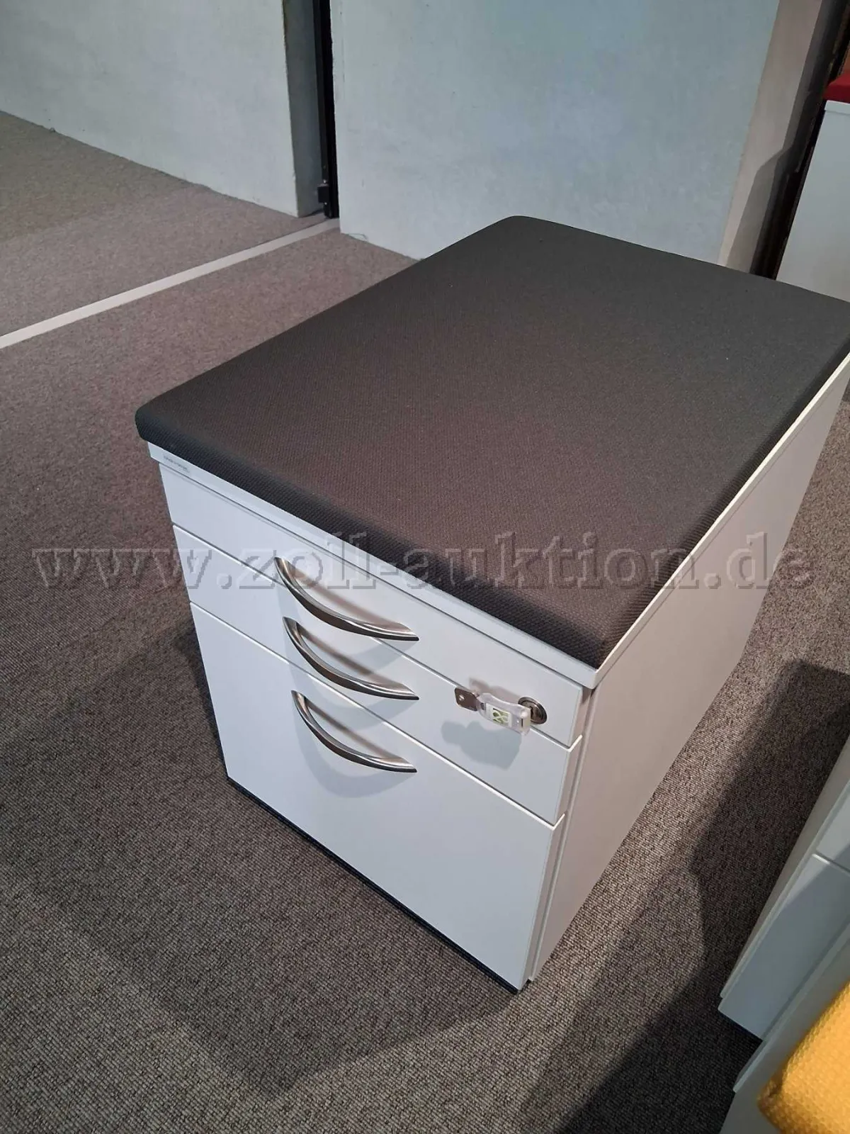 44 caissons mobiles de bureau Rhode & Grahl