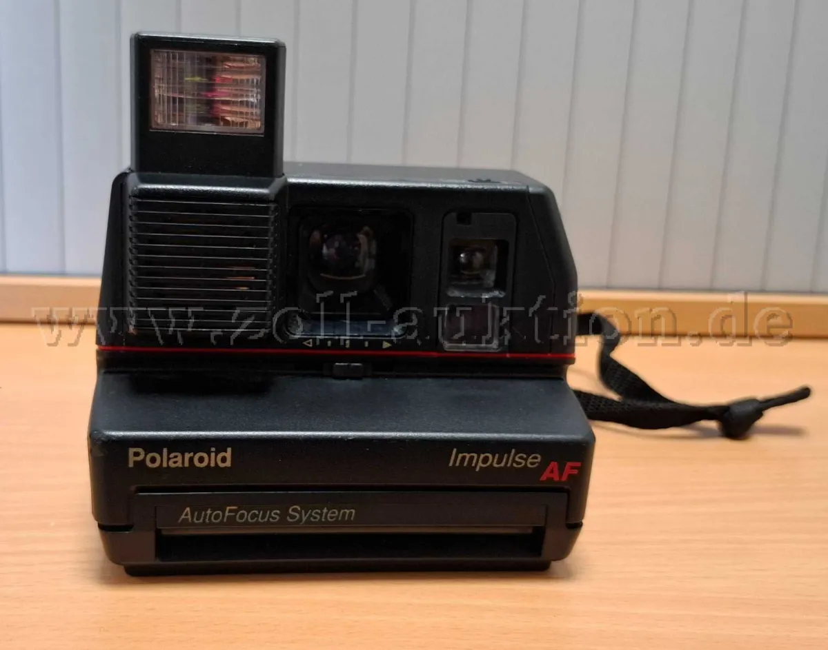 1 камера Polaroid AutoFocus System