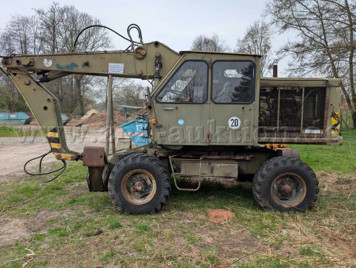 1 Mobilbagger Weimar-Werk T174/2