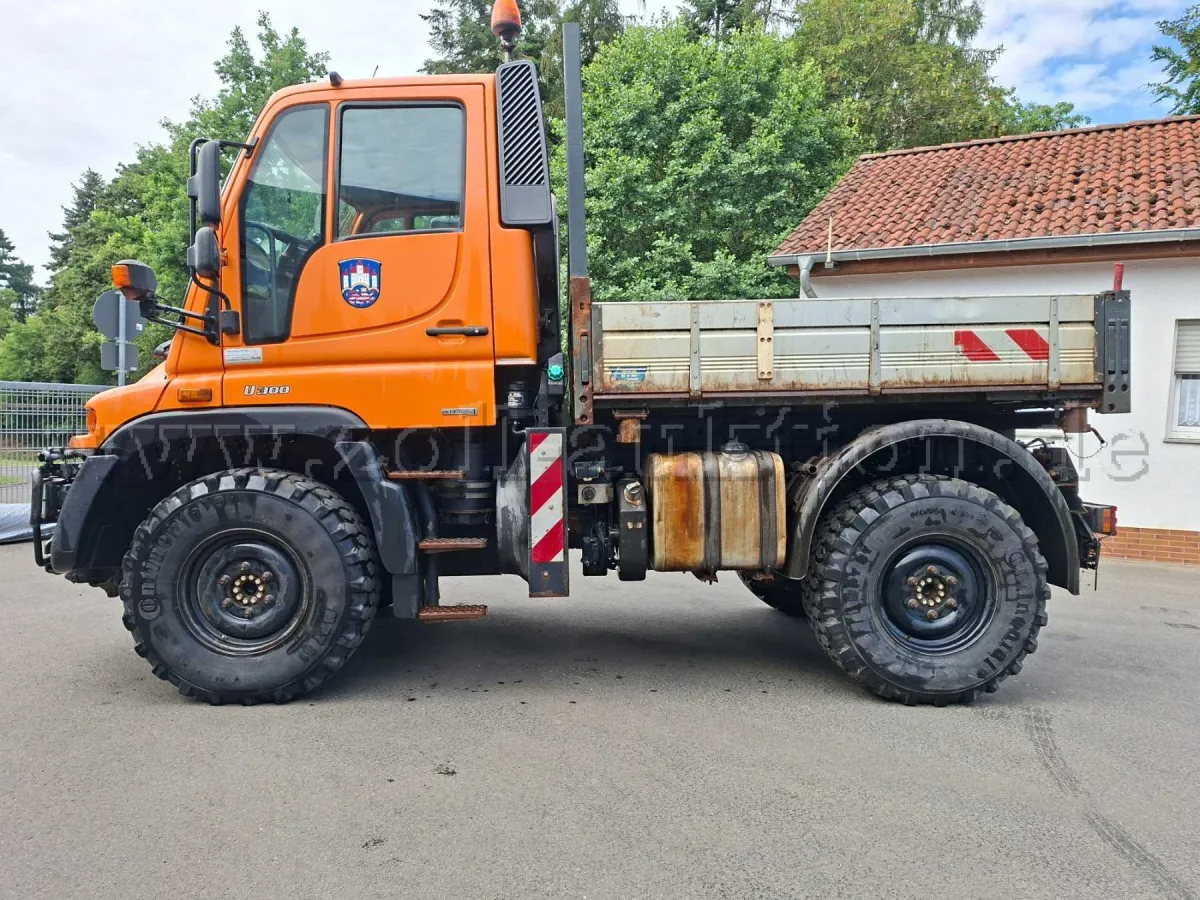 1 Unimog U300