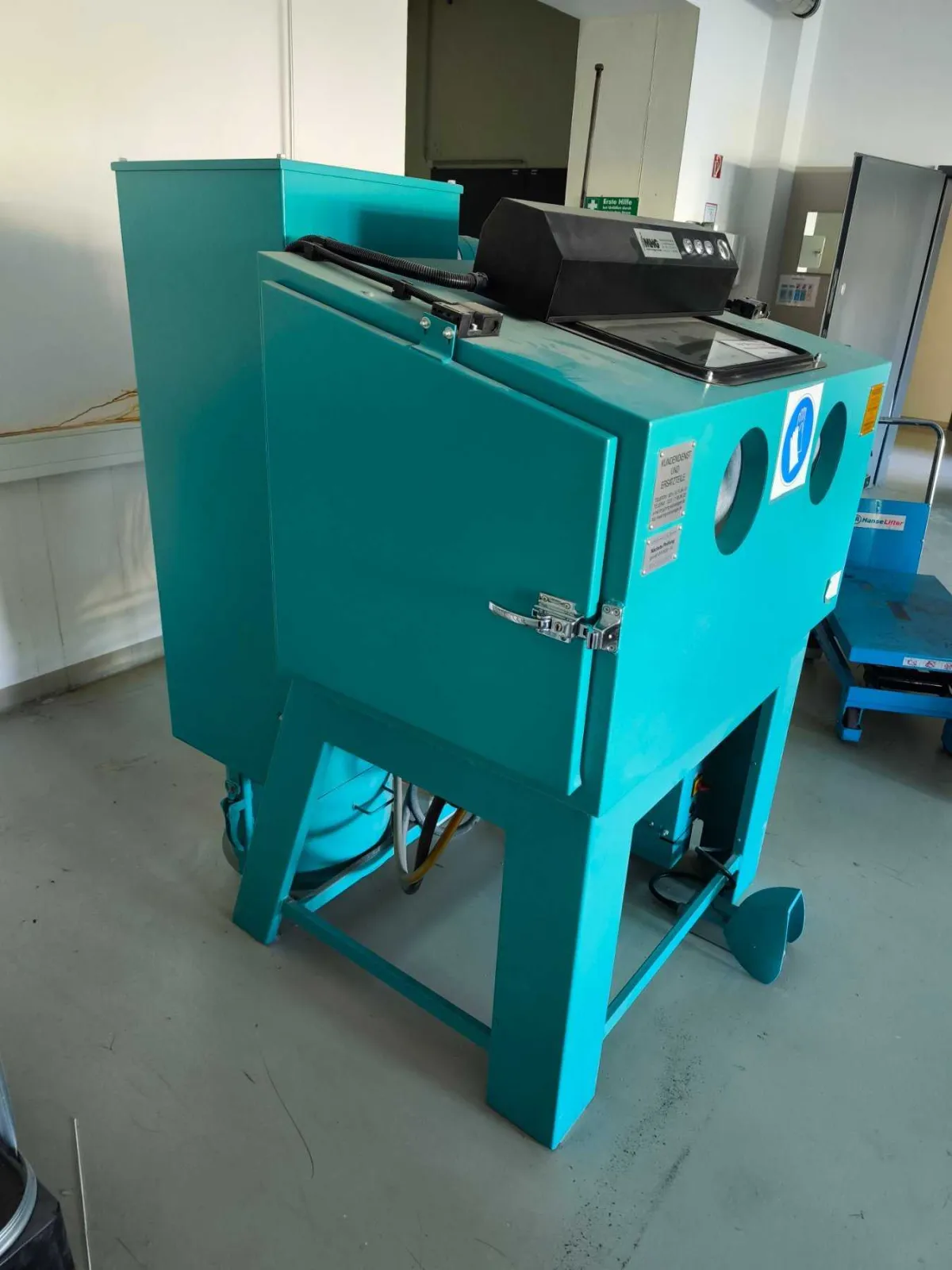 1 Professional sandblasting cabinet, MHG Strahlanlagen GmbH, MHG SMG45/1-S/1-085-0603/0.75