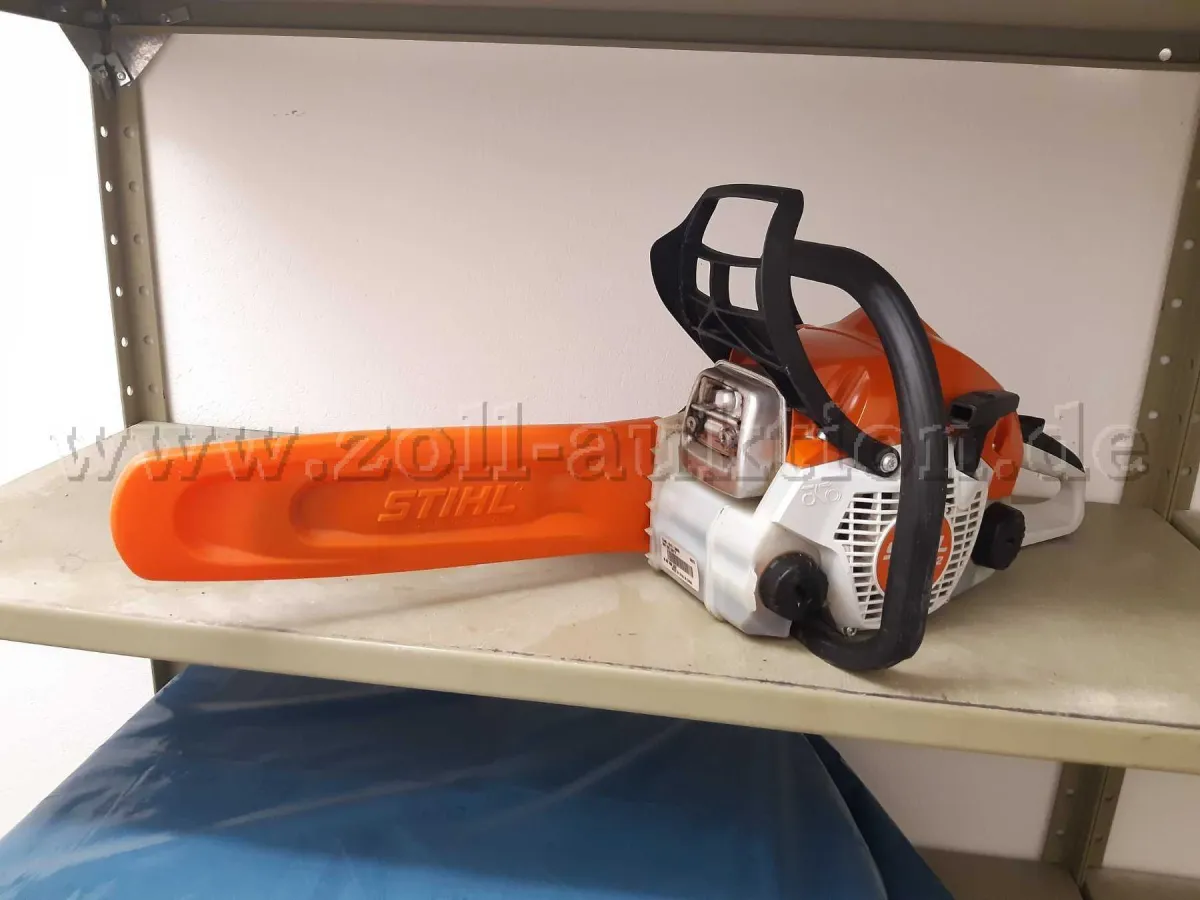 1 motorová pila Stihl