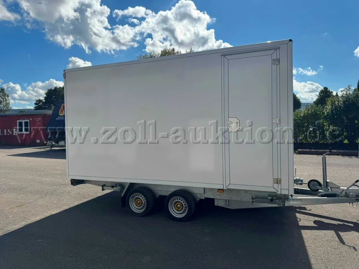 1 remorque sanitaire GLOBALINER 4200 Autarkic // 213 TANK