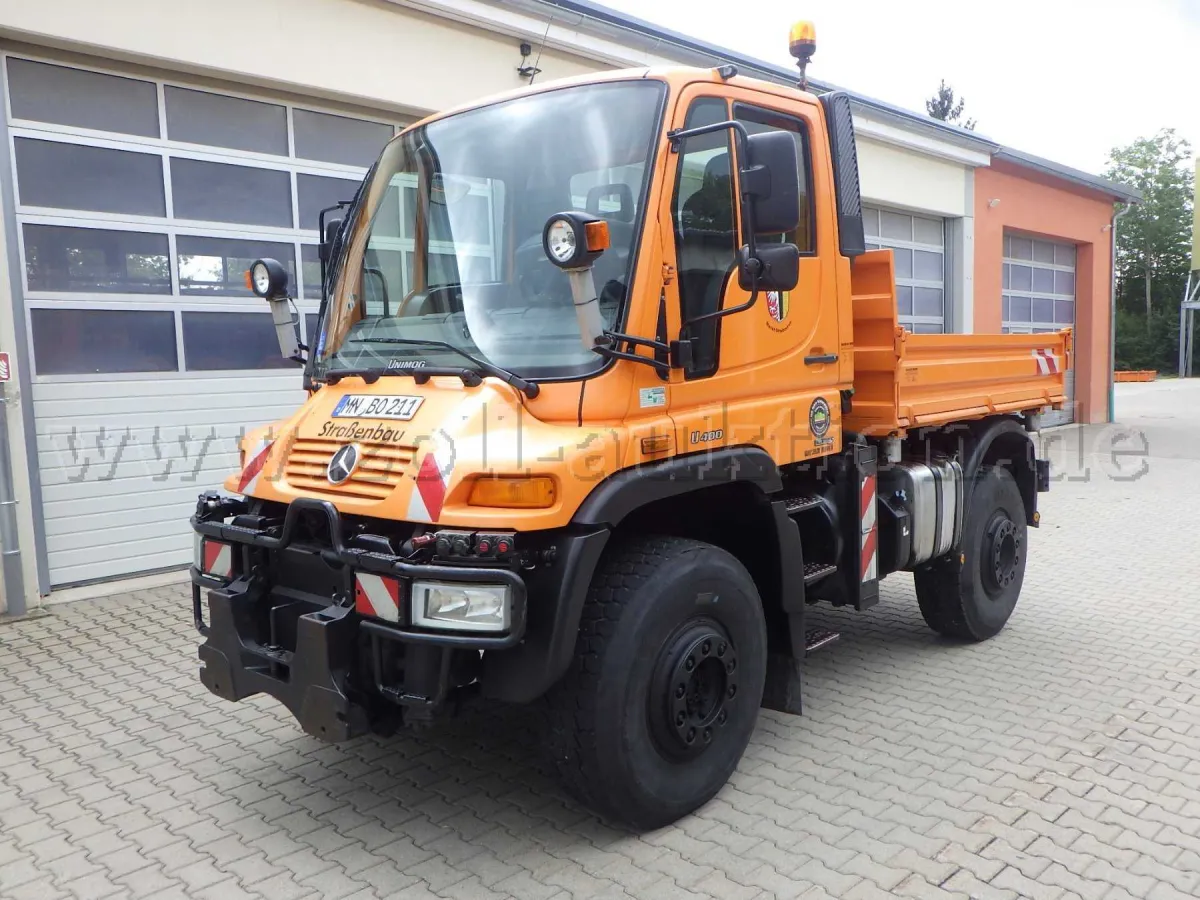 1 Mercedes-Benz Unimog U400