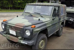 Samochód terenowy Mercedes 250 GD