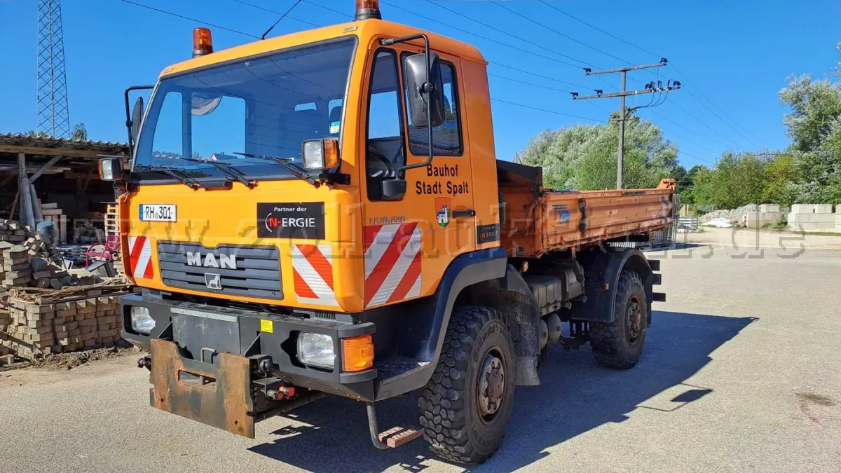 1 vrachtwagen kipper open bak MAN L27