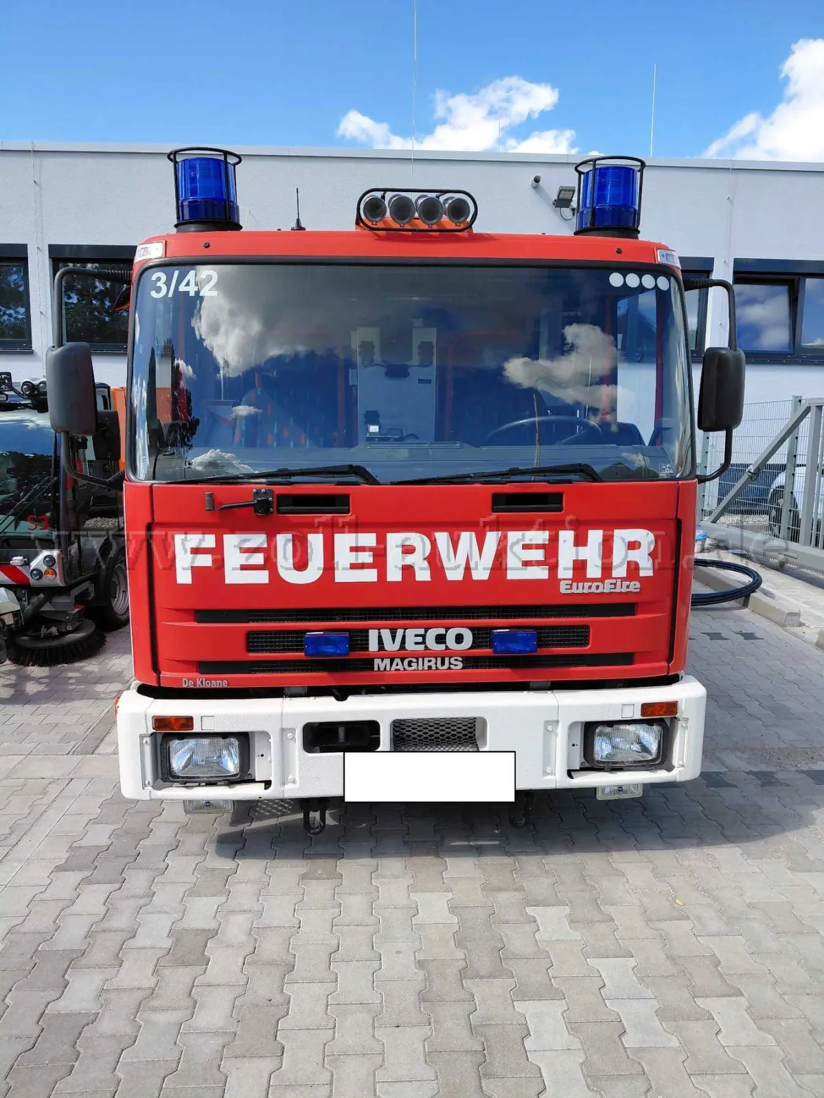 1 Iveco fire engine with Magirus body