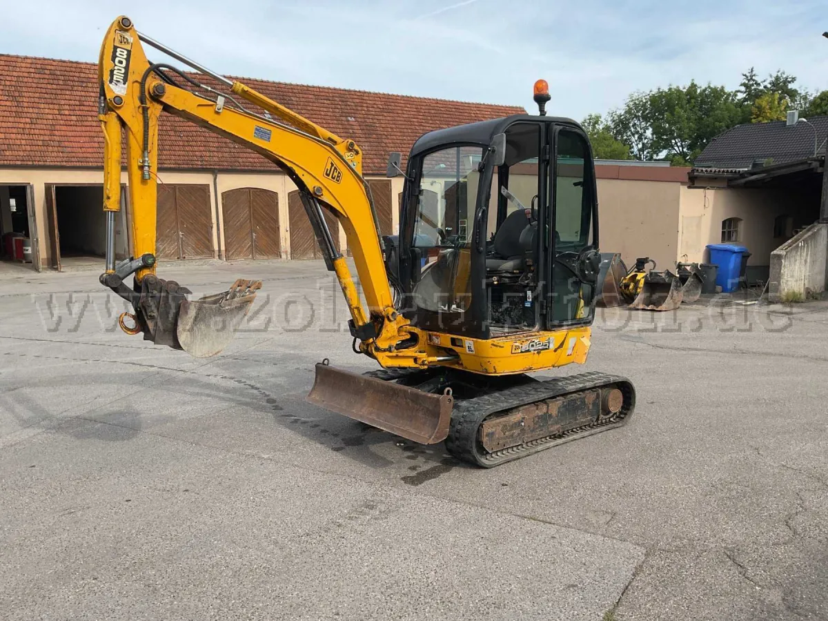 1 Minibagger JCB Typ 8025 ZTS (2,5 Tonnen)
