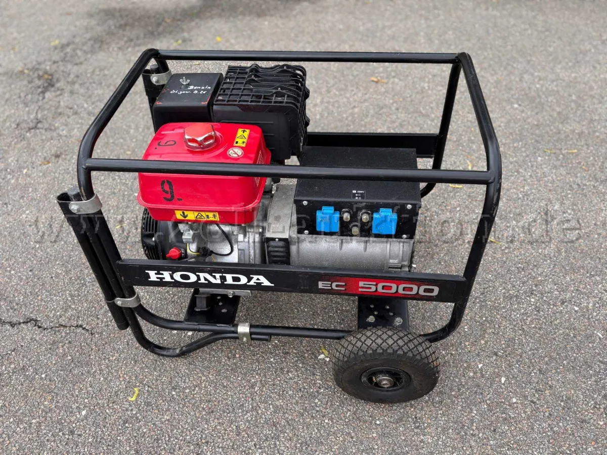 1 Honda stroomaggregaat EC5000 G1, 230 V, 4,5 kW, max. 5,0 kW, volledig functioneel
