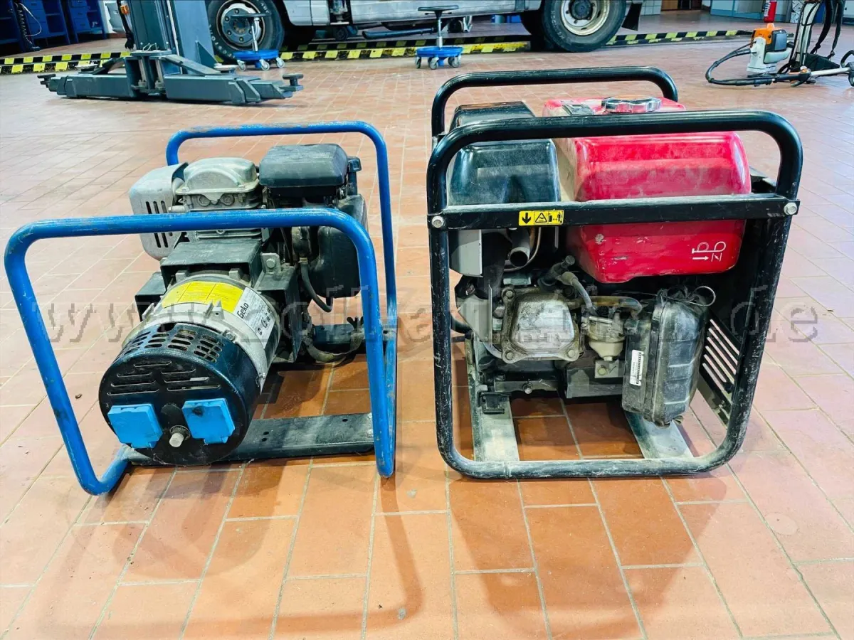 1 Stromaggregat Honda GC 160 mit Geko 2500E 2,5 KW + Honda EMS 30 3,0 KW