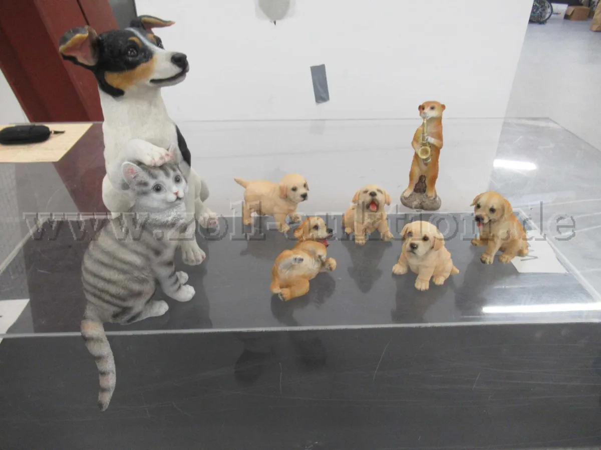 1 soubor 8 plastových figurek zvířat, použité