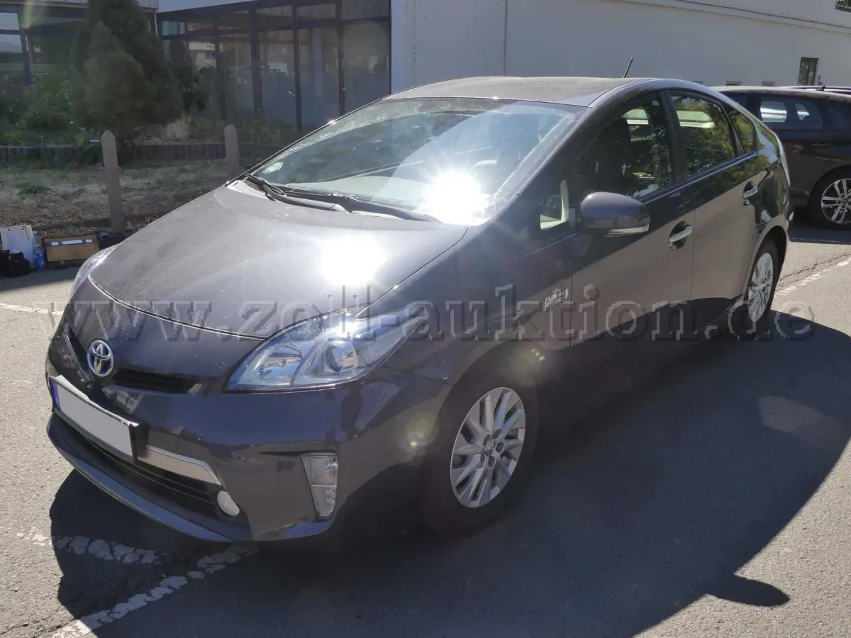 1 Toyota Prius 1.8 Plug-in - BD16-1135