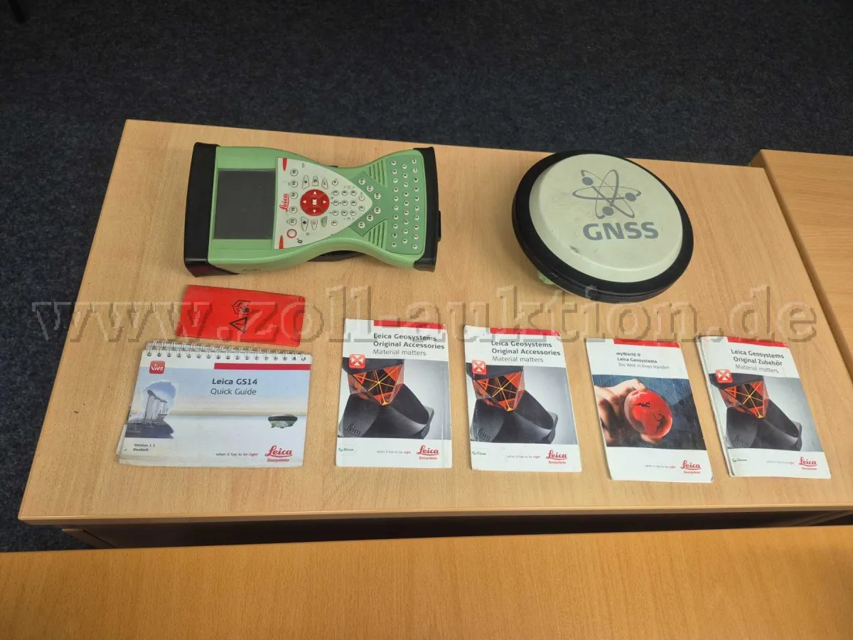 1 GNSS-ontvanger GS14 en GNSS-controller CS15