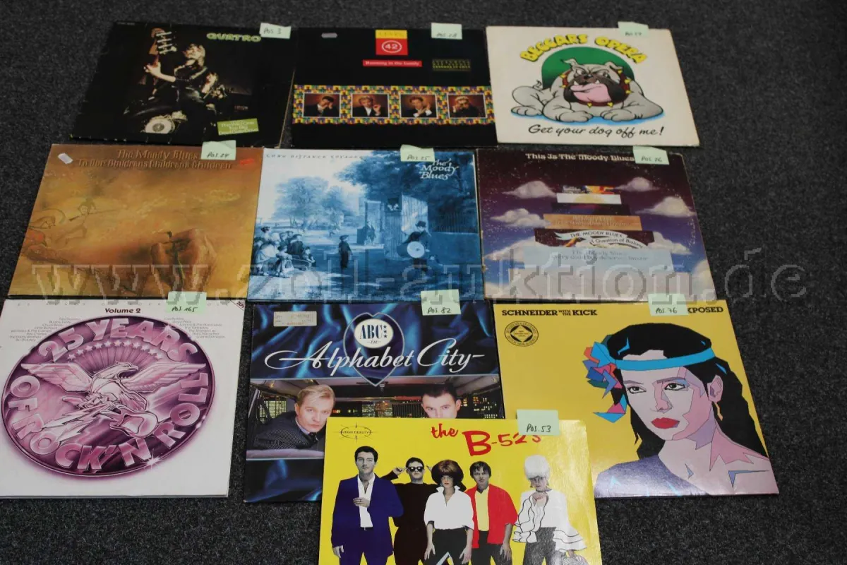 Soubor 10 vinylových desek
