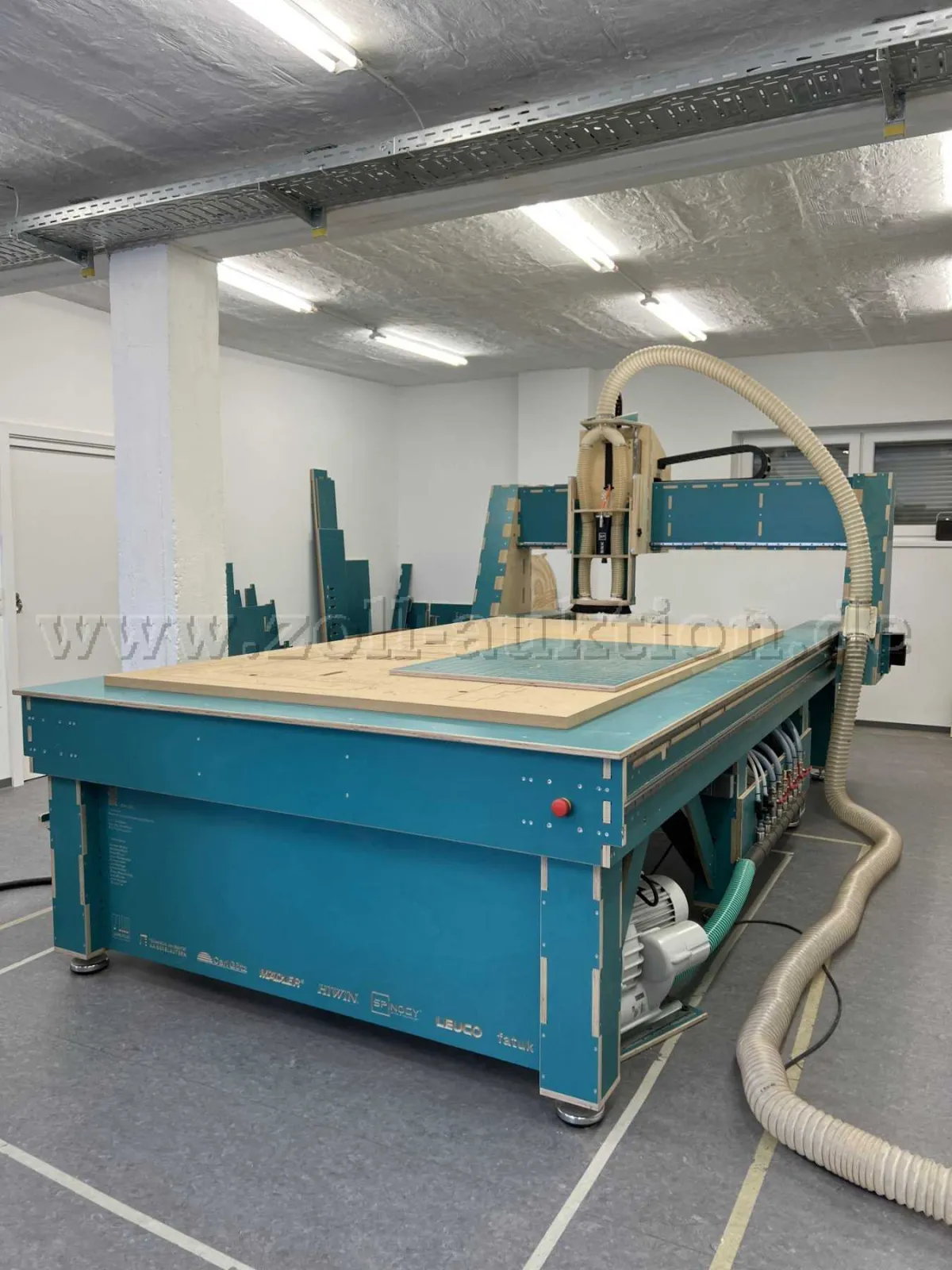 1 gantry milling machine 3-axis milling