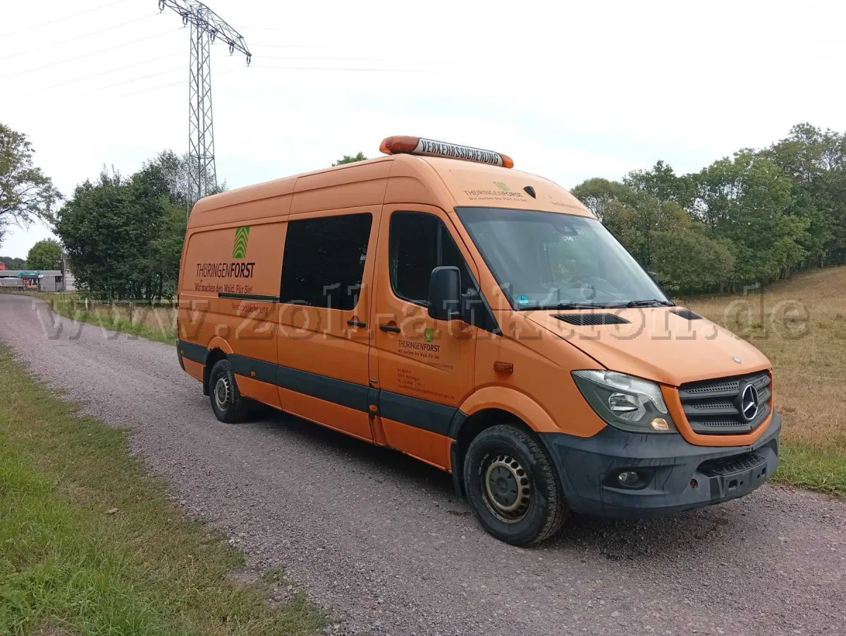1 Mercedes-Benz Sprinter