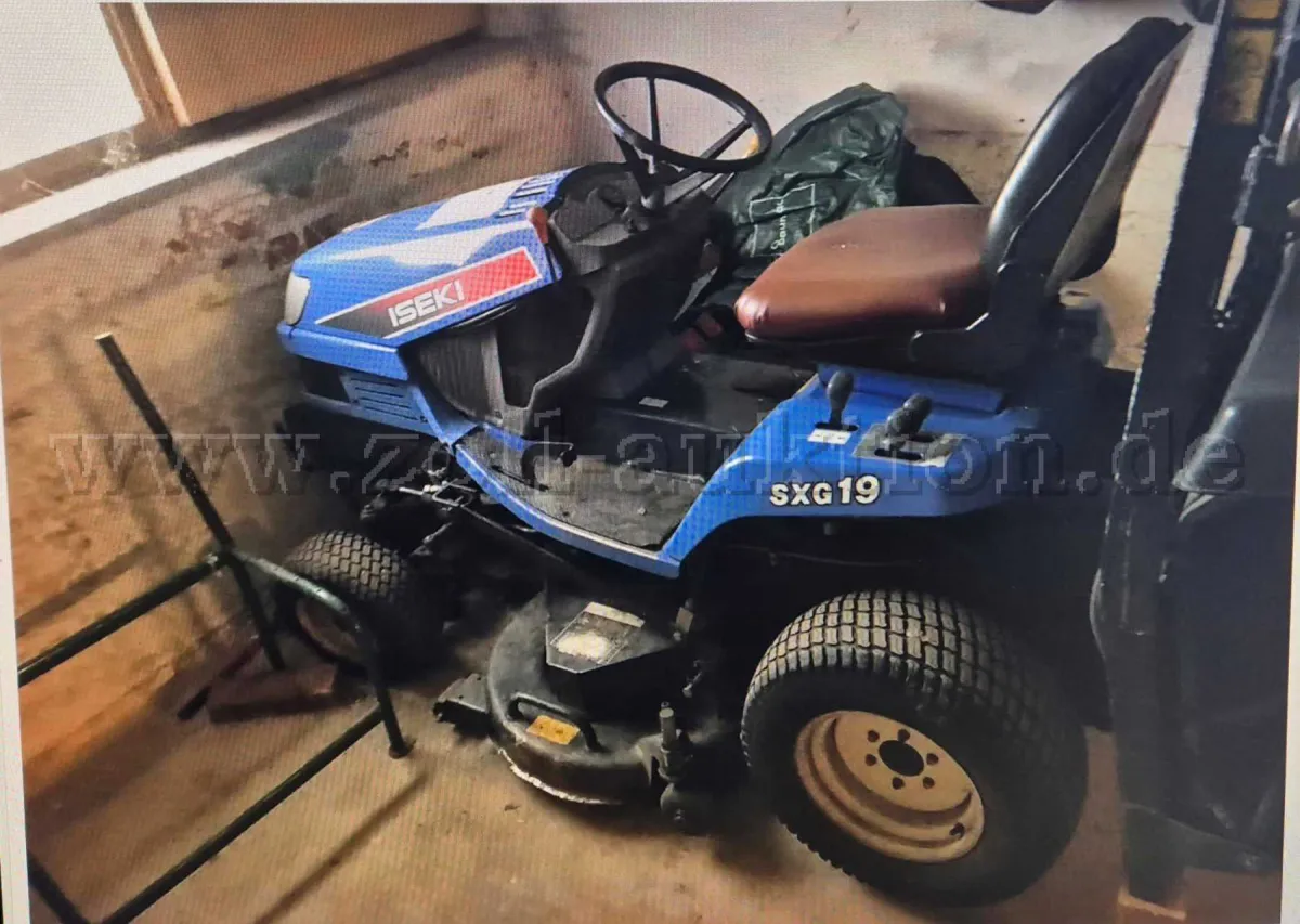 1 Iseki SXG 19 vlakmaaier / zitmaaier – diesel – functioneel