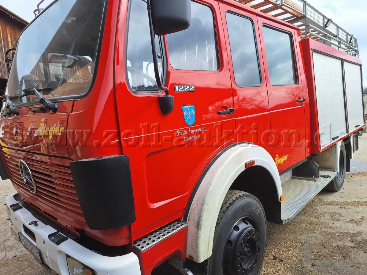 1 Fire engine LF16/12, Mercedes-Benz, type 1222 AF
