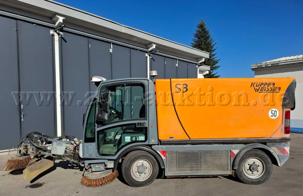 1 balayeuse compacte Boschung/Küpper Weisser S3