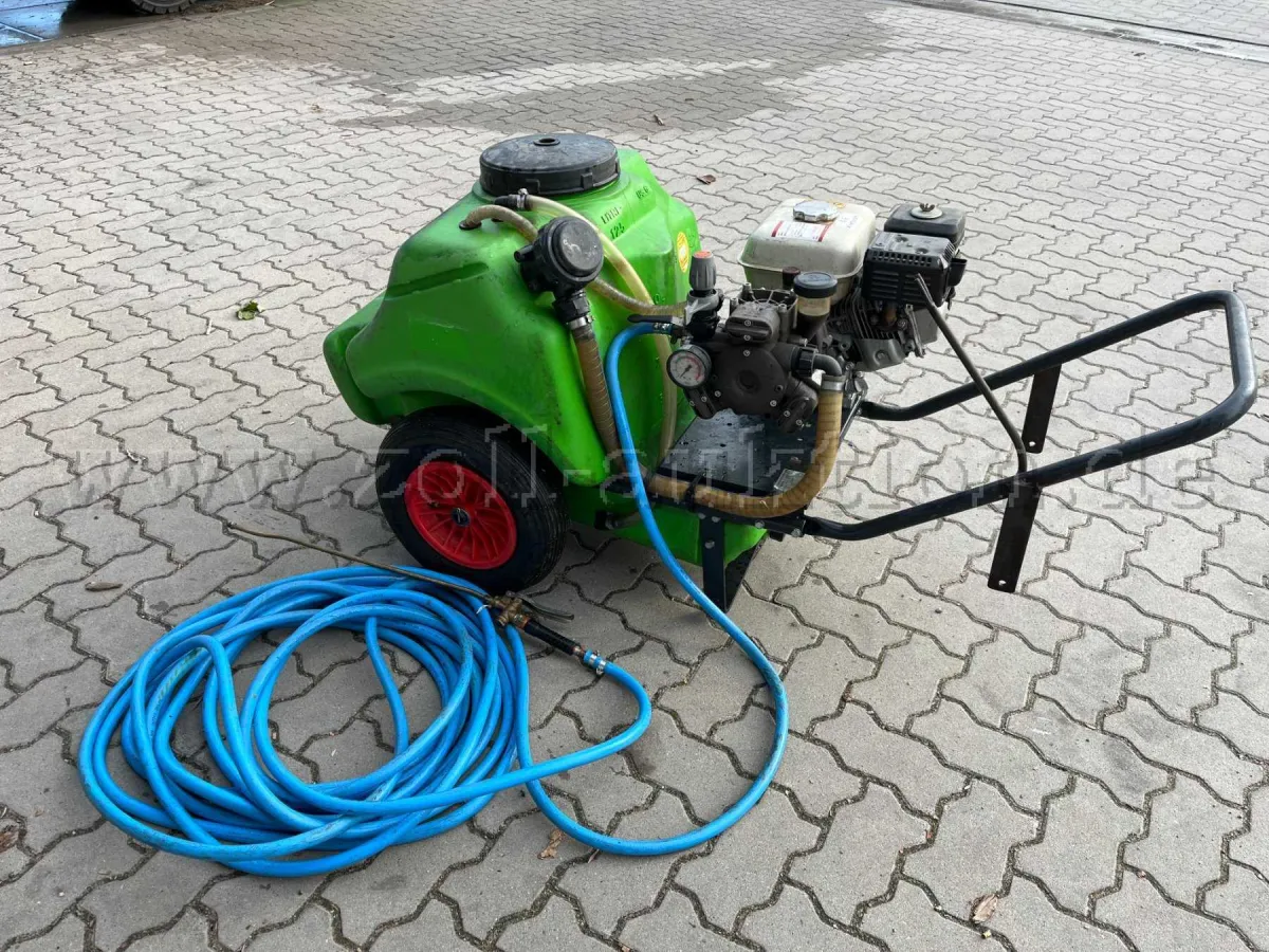 1 Karrenspritze Unigreen Typ : CR125P
