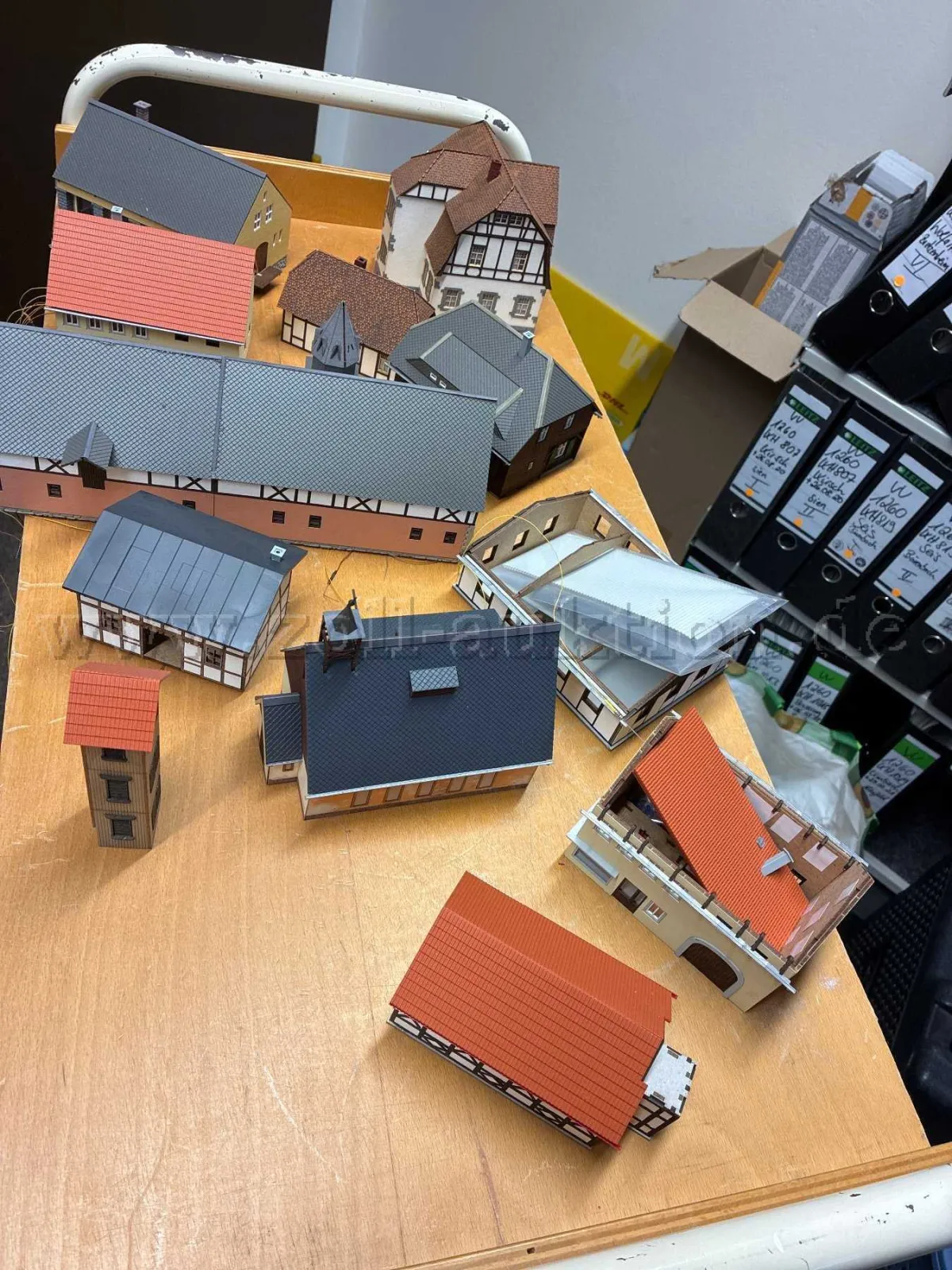 1 Konvolut 12 Bausätze Stadthäuser Lasercut, Modellbau, H0 Spur