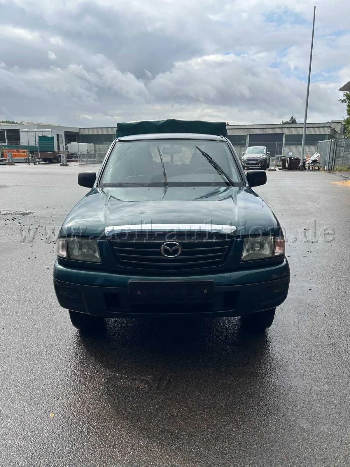 1 Mazda B 2500 Turbo Pickup mit Planenaufbau