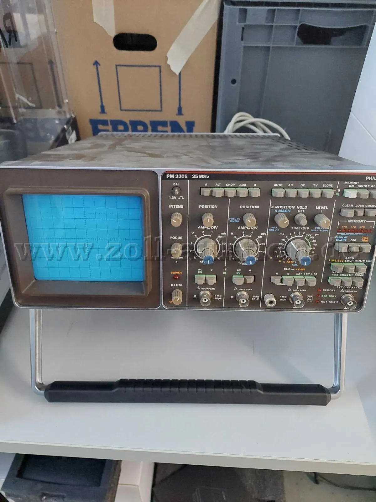 1 Osciloskop Philips PM 3305