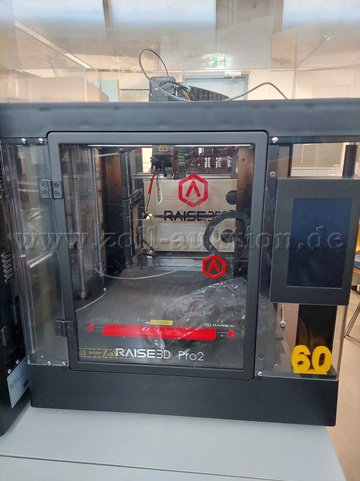 1 принтер Raise 3D Pro 2