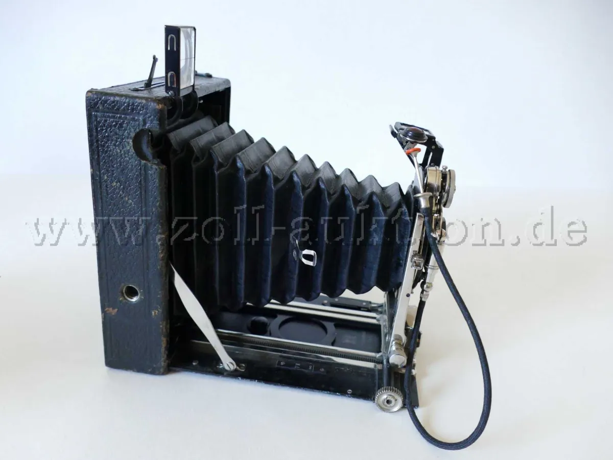 1 Plattenkamera H. Ernemann Dresden, analog, um 1910