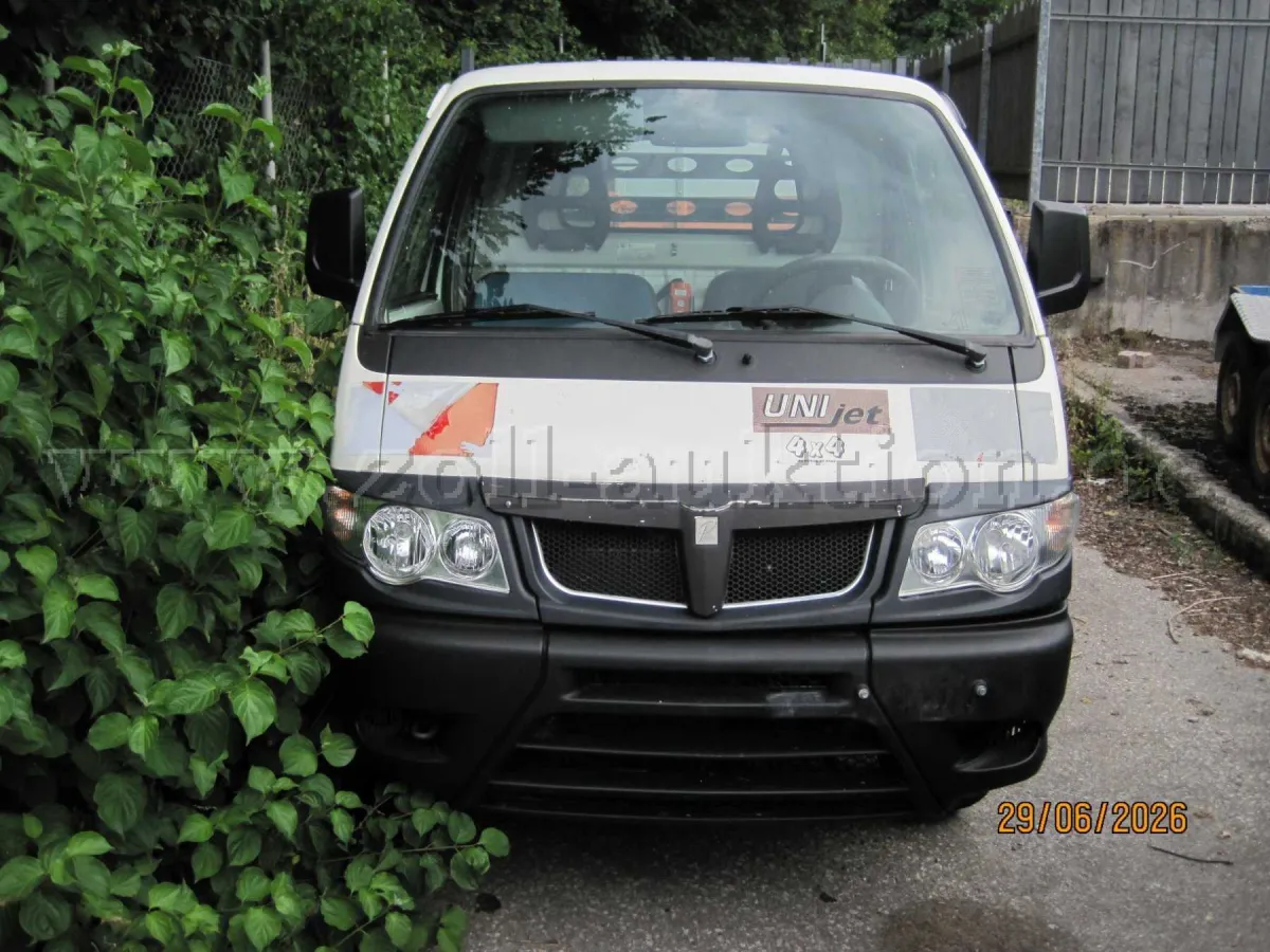 1 Piaggio Pfau 4x4 Allrad-Heckkipper