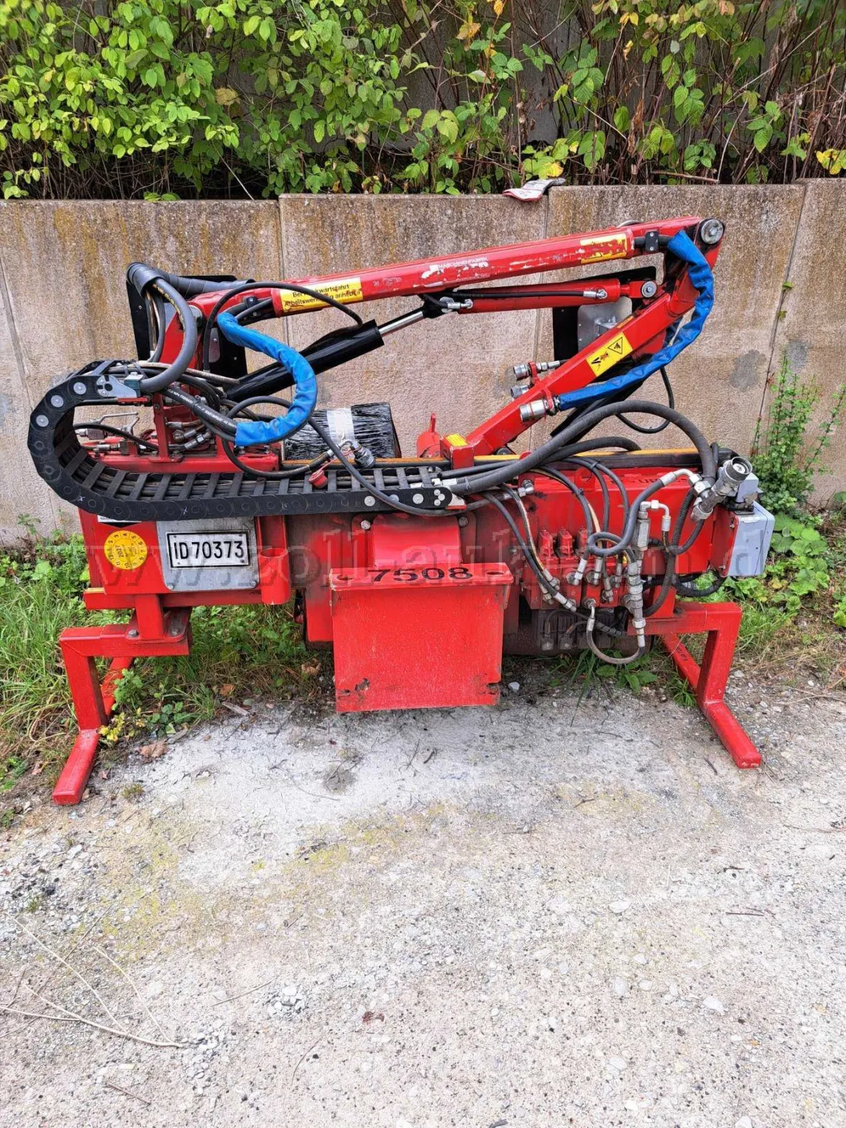 1 support de base Dücker UNA 200 avec faucheuse MKL 10