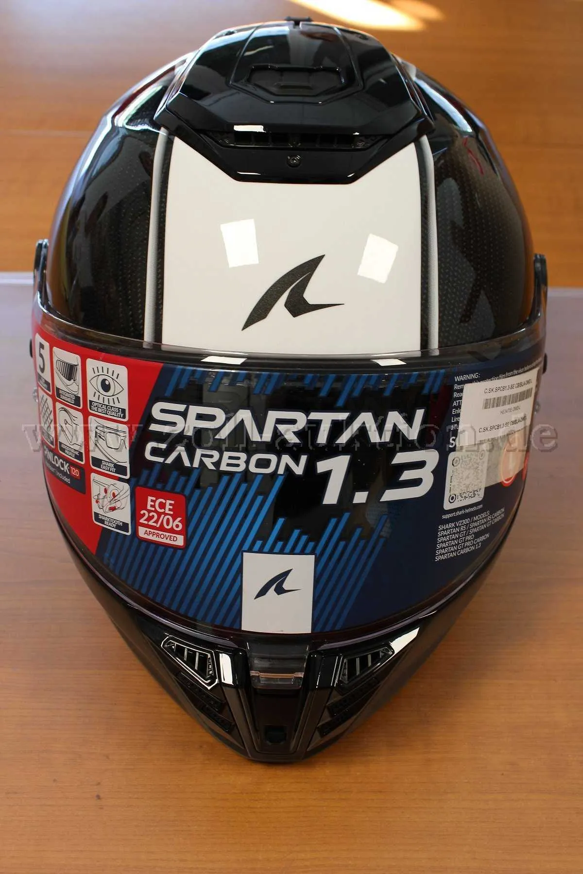 1 Shark Spartan Carbon 1.3 Motorradhelm - Gr. L