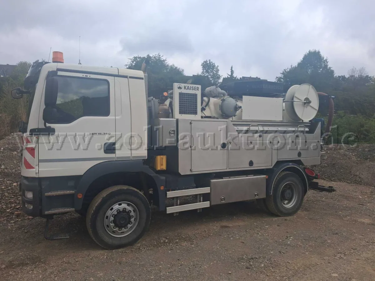 1 MAN TGM 18.340 4x4 BB čistící vozidlo
