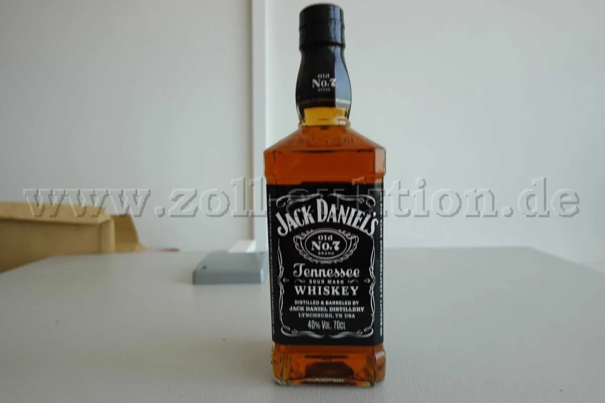 1 butelka whiskey Jack Daniel's, 0,7 litra 40 % obj.