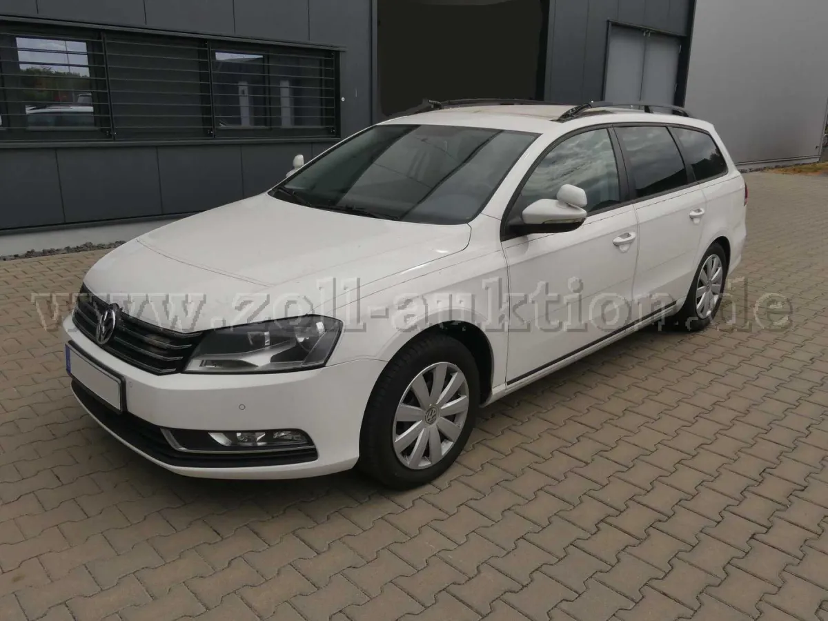 1 VW Passat Variant 2.0 TDI - BD16-8587