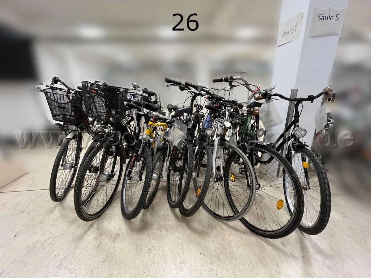 10 defekte Bastler-Räder und Ersatzteilespender
