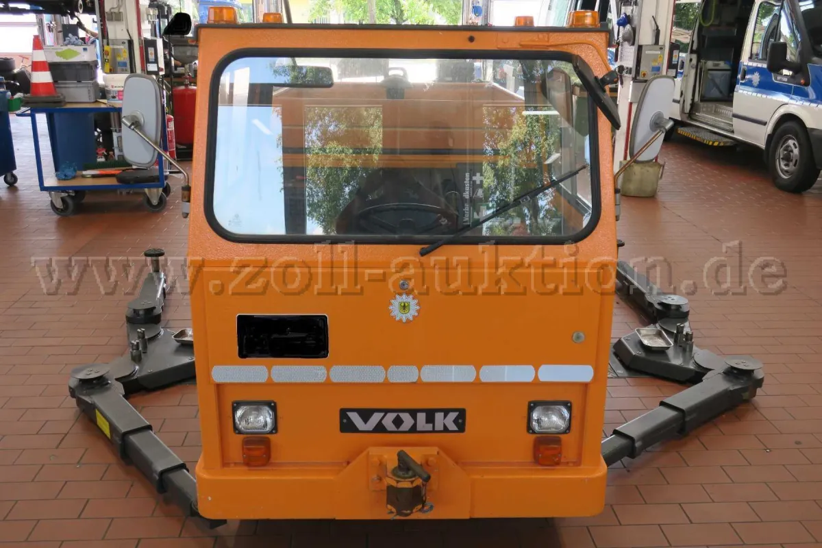 1 Volk DFZ 10 N (Schleppfahrzeug) OBS