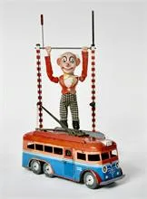 Arnold Joe & Joustra Bus