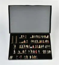 Ensemble de figurines en étain, représentations historiques