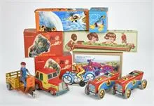 Lot de jouets en tôle