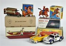 Lot de jouets en tôle