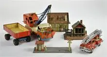Lot de jouets en tôle